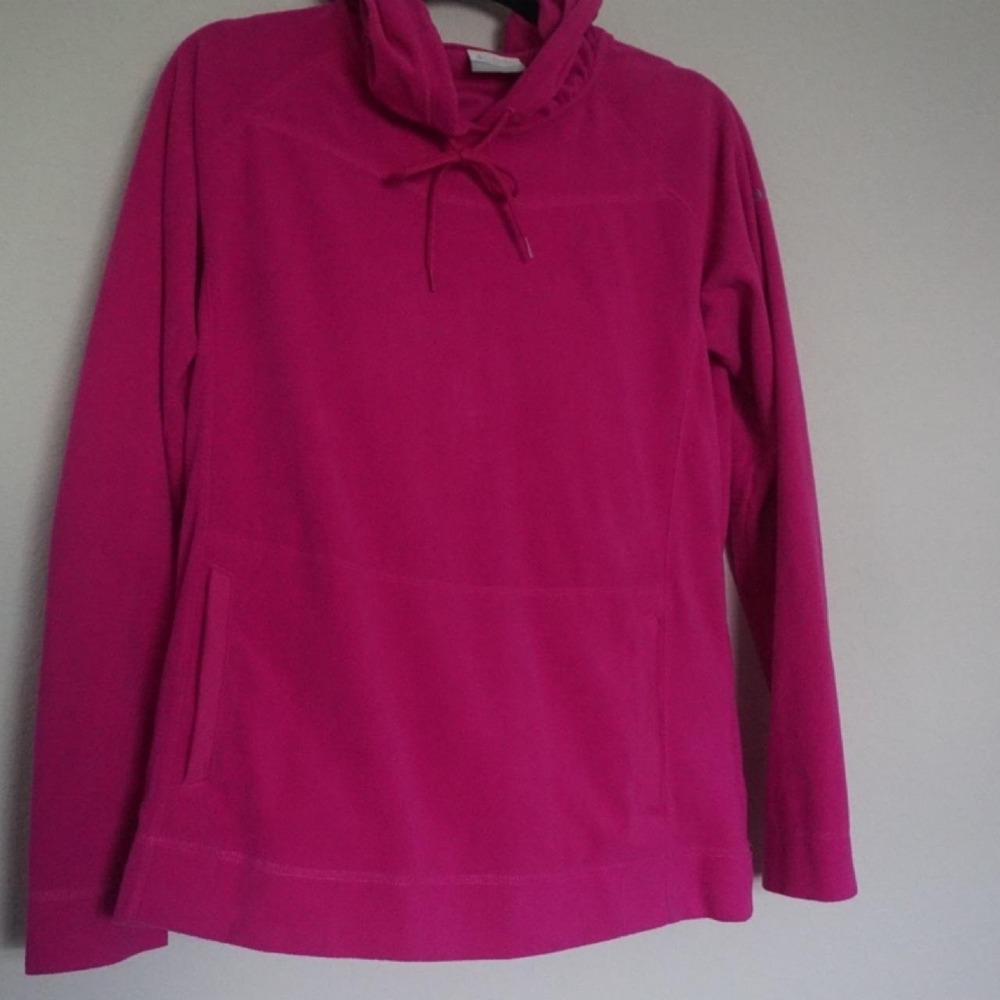 This Columbia Women's Glacial IV Fleece Hoodie in Fuchsia lighweight Large